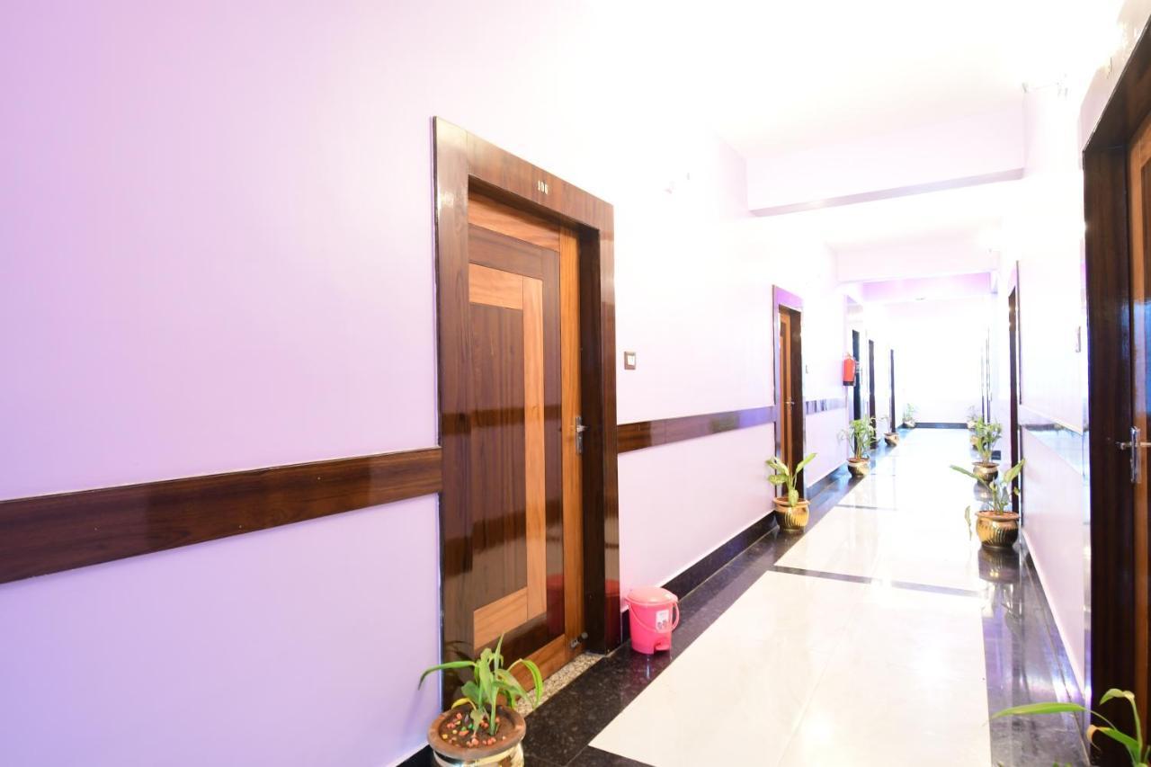 Hotel Sushree International Bhubaneswar Dış mekan fotoğraf