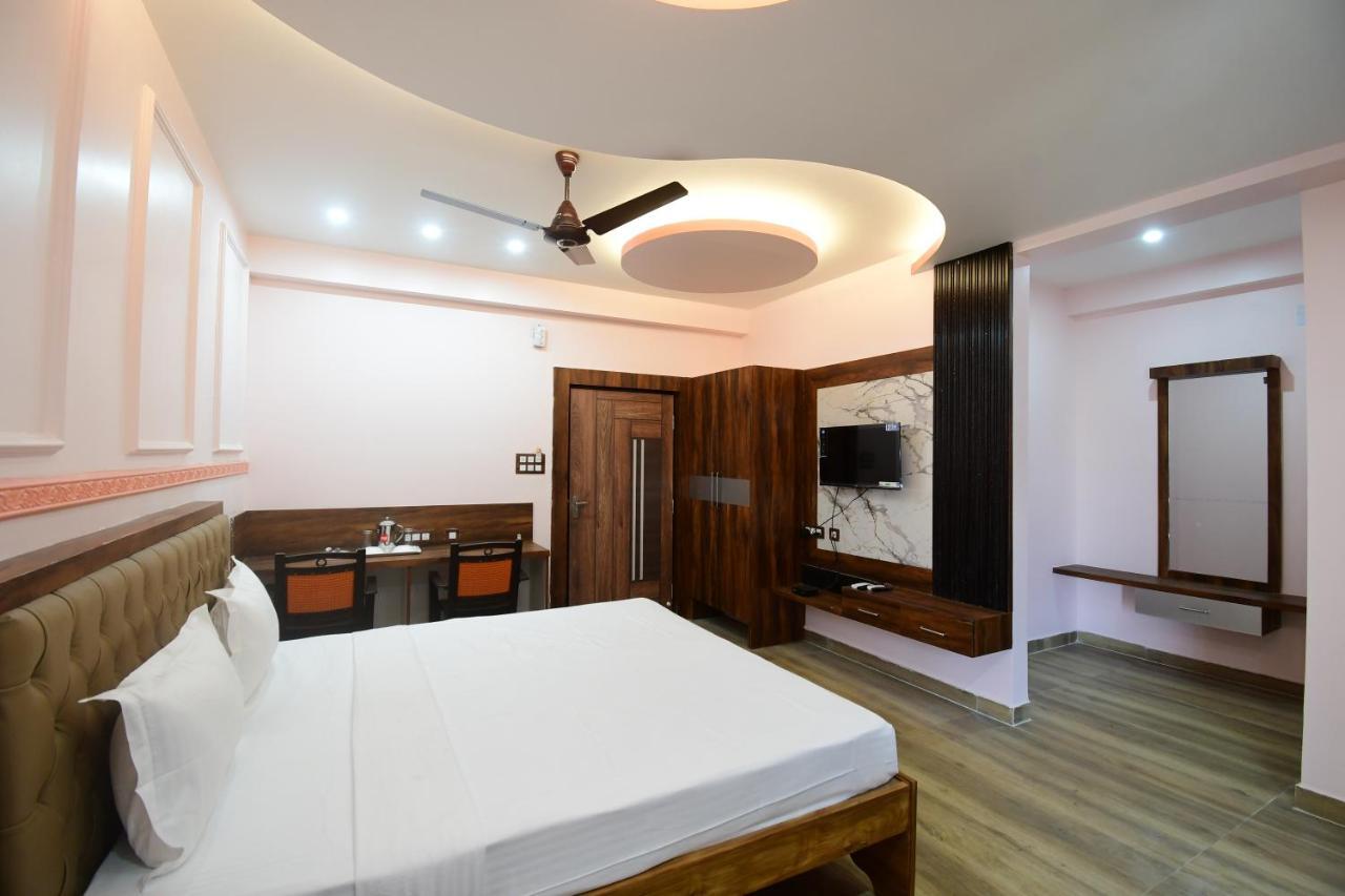 Hotel Sushree International Bhubaneswar Dış mekan fotoğraf